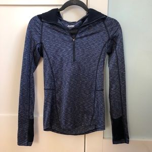 Fitted lightweight quarter zip REI hoodie